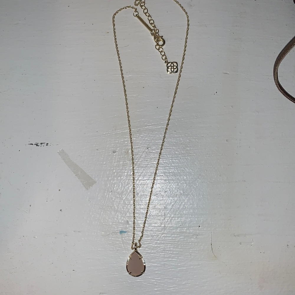 Kendra Scott Necklace